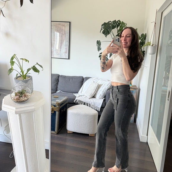 FITJEANS Women's Straight Leg Jeans in Dark Gray - Picture 2 of 11